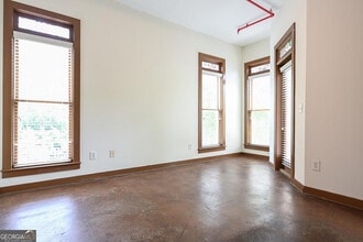 250 Martha Dr in Athens, GA - Foto de edificio - Building Photo