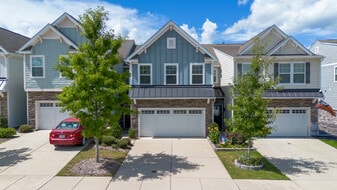 7446 Hartsfield Dr in Lancaster, SC - Building Photo