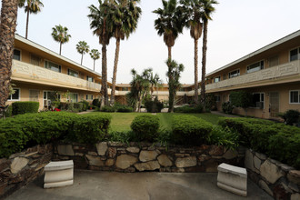 Bel Air Apartments in Orange, CA - Building Photo - Building Photo