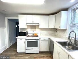 864 Whitehorse Mercerville Rd in Trenton, NJ - Building Photo