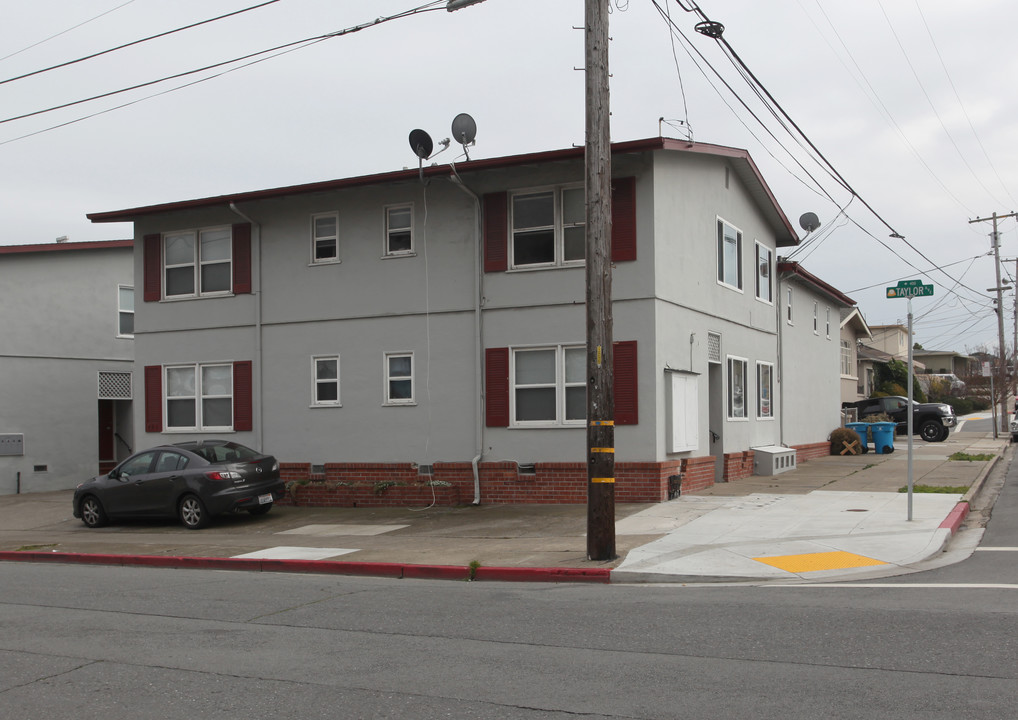 491 Taylor Ave in San Bruno, CA - Foto de edificio