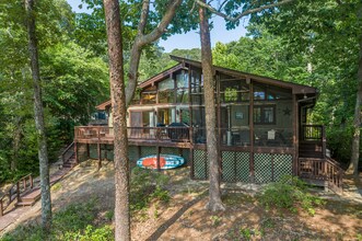 1990 General Puller Hwy in Hardyville, VA - Building Photo - Building Photo