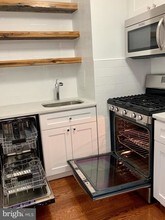 210 Locust St-Unit -18C in Philadelphia, PA - Building Photo - Building Photo