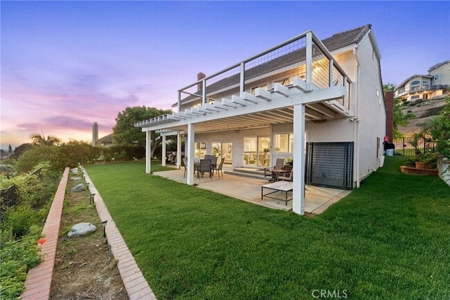 20720 Manzanita Ave in Yorba Linda, CA - Foto de edificio - Building Photo