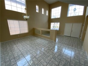 9983 March Mist Ct in Las Vegas, NV - Building Photo - Building Photo