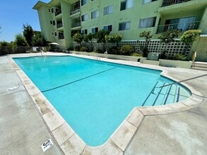 1301 S Atlantic Blvd in Monterey Park, CA - Building Photo - Building Photo