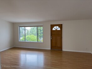 1813 12th St in Santa Monica, CA - Foto de edificio - Building Photo