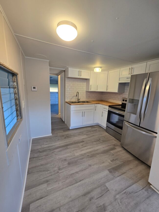 property at 1845 Mary Ln