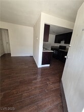 2626 Lynnwood St in Las Vegas, NV - Building Photo - Building Photo