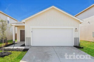 14652 Maple Ter in San Antonio, TX - Building Photo