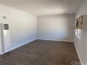 600 E Acacia Ave-Unit -9 in Glendale, CA - Building Photo - Building Photo