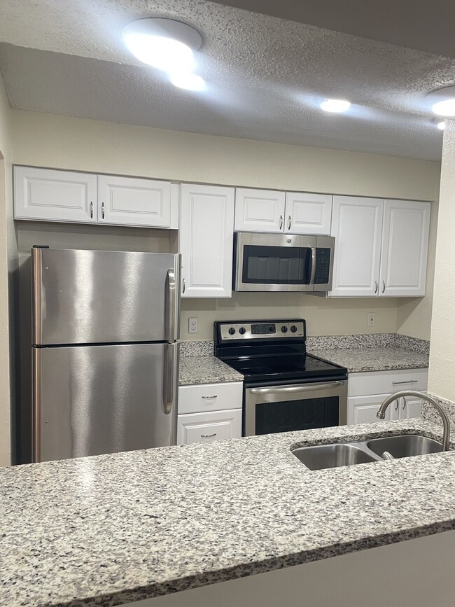 548 Olympic Vlg in Altamonte Springs, FL - Building Photo - Building Photo