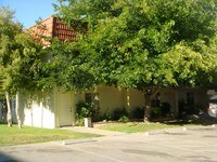 639 Park St in Paso Robles, CA - Foto de edificio - Building Photo