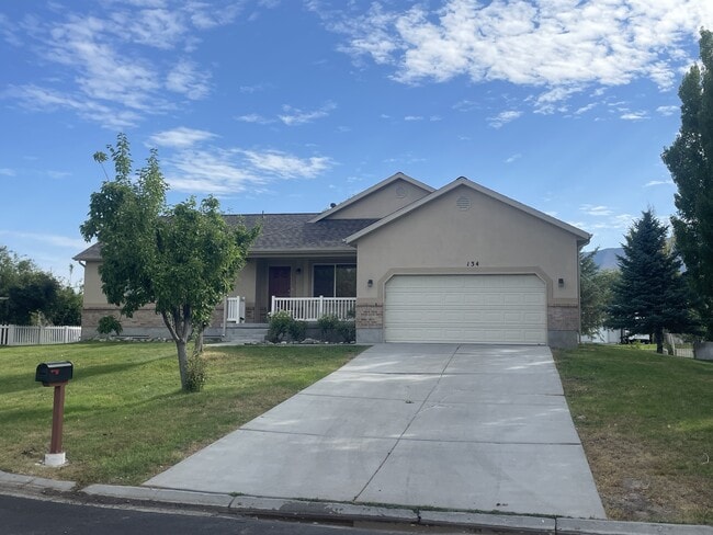property at 134 Lakeview Dr