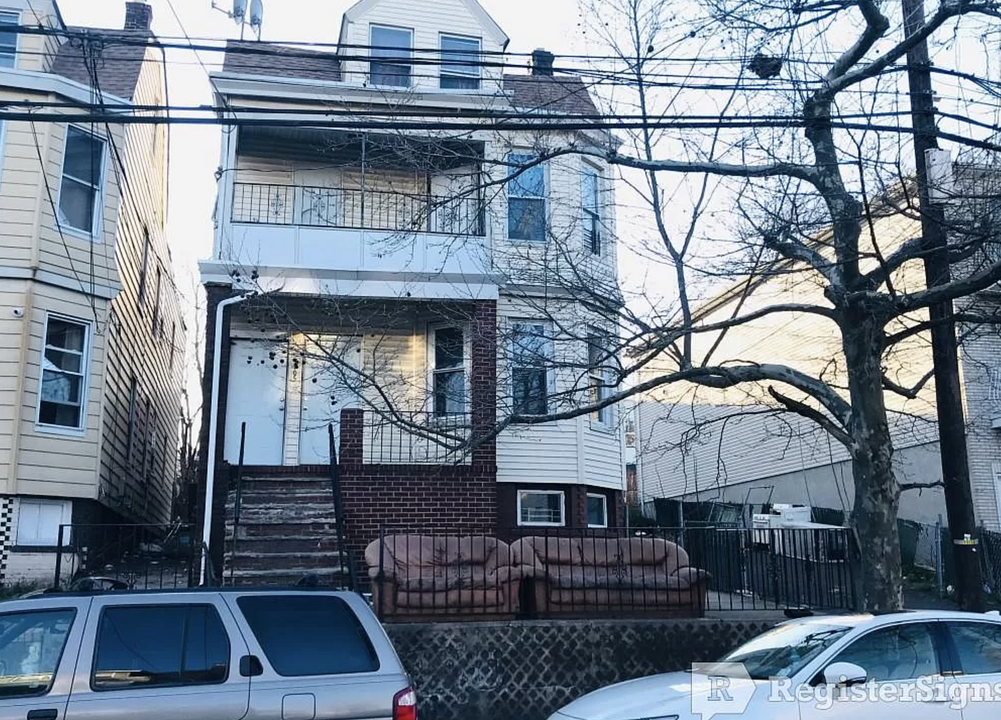 465 S 14th St in Newark, NJ - Building Photo