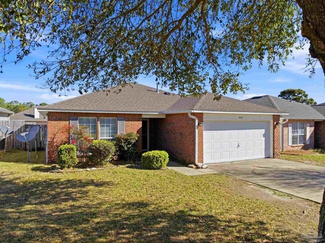 342 Mizzen Ln in Pensacola, FL - Building Photo - Building Photo