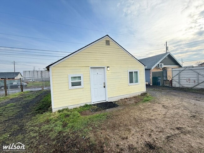 311 N 4th Ave in Yakima, WA - Building Photo - Building Photo