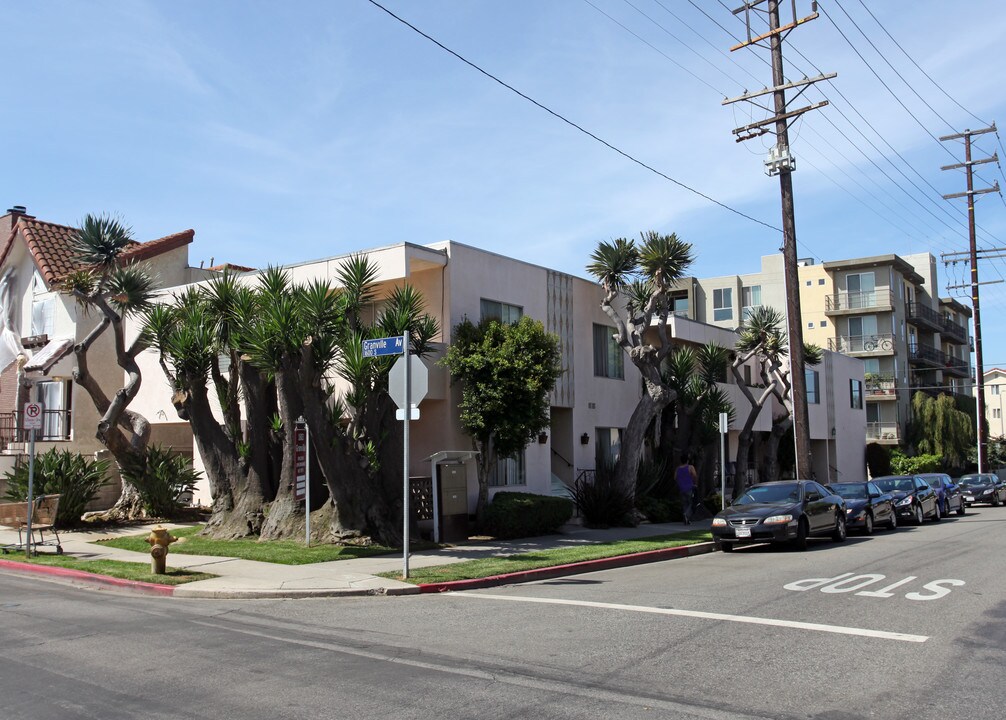 1603 Granville Ave in Los Angeles, CA - Building Photo