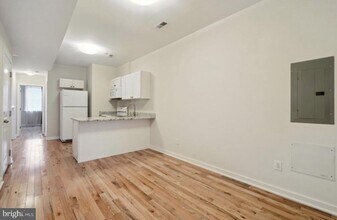 1206 E Palmer St in Philadelphia, PA - Building Photo - Building Photo