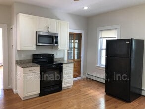 18 Shamrock St in Worcester, MA - Building Photo - Building Photo