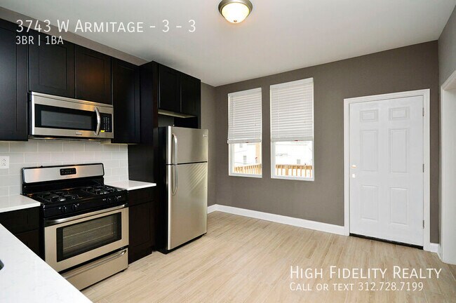 3743 W Armitage Ave in Chicago, IL - Building Photo - Building Photo