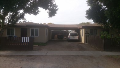 2909 4th St in Riverside, CA - Building Photo - Building Photo