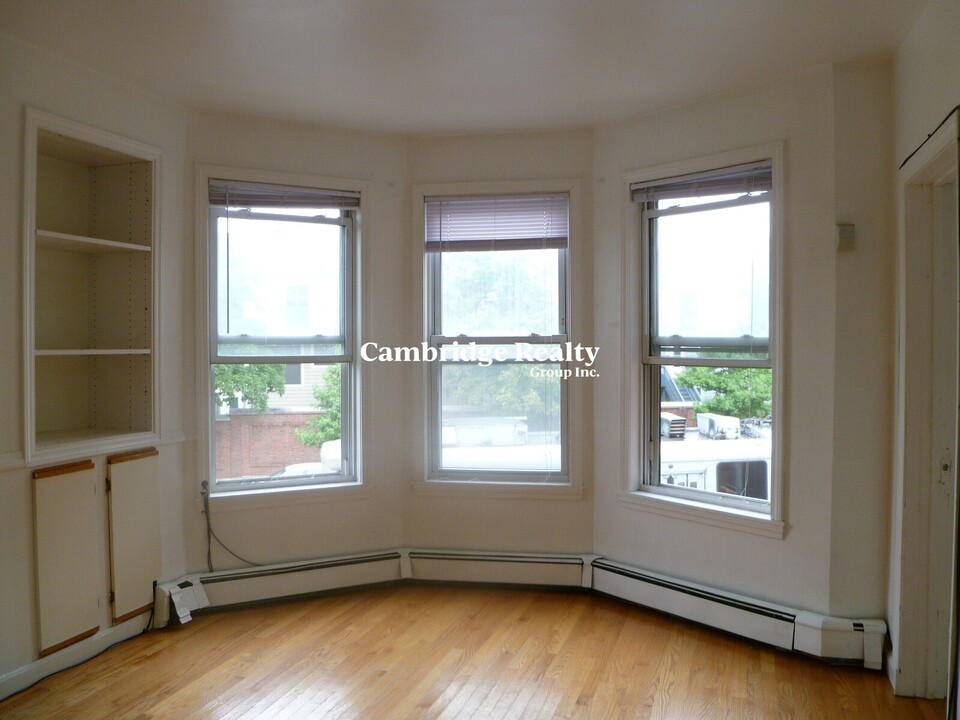 848 Huntington Ave, Unit 3 in Boston, MA - Building Photo