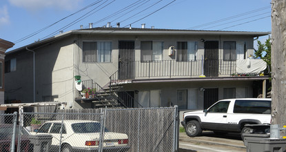 2901-2907 Nicol Ave in Oakland, CA - Building Photo - Building Photo