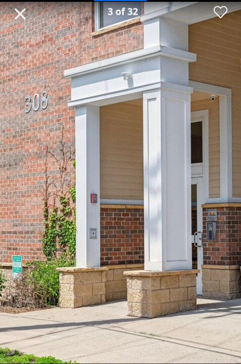 308 E 18th St in Minneapolis, MN - Building Photo