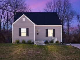 2245 Sagamore Rd in Columbus, OH - Building Photo