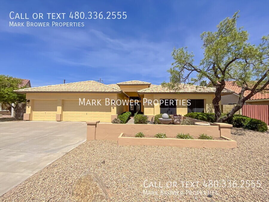 1306 E Sunburst Ln in Tempe, AZ - Building Photo