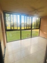 7331 NW 18th St in Margate, FL - Foto de edificio - Building Photo