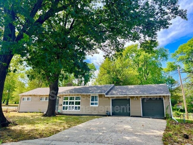 11416 Sycamore Terrace in Kansas City, MO - Building Photo - Building Photo
