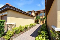 13737 Messina Loop in Bradenton, FL - Foto de edificio - Building Photo