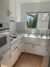 8315 Blackburn Ave, Unit 7 in Los Angeles, CA - Building Photo - Building Photo