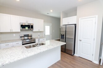 337 Kristen Ct in Columbia, TN - Building Photo - Building Photo