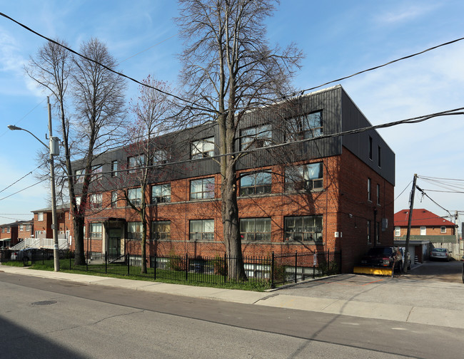 Westmount Apartments in Toronto, ON - Building Photo - Building Photo