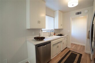 12819 Ottoman St in Los Angeles, CA - Building Photo - Building Photo