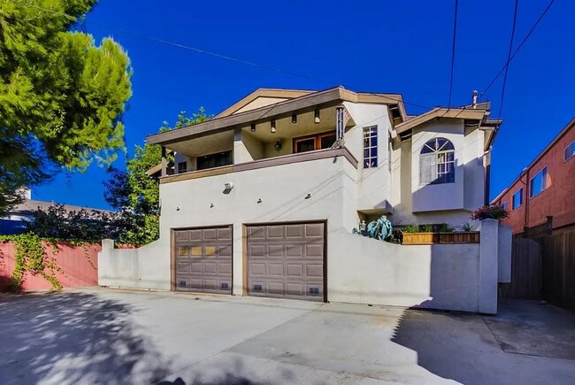 4662 Edgeware Rd in San Diego, CA - Building Photo - Building Photo