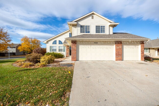 property at 2702 Paddington Rd