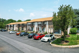 Mountain View Village in Mechanicsburg, PA - Building Photo - Building Photo