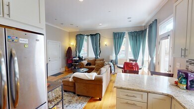 57 Preble St, Unit 1 in Boston, MA - Building Photo - Building Photo
