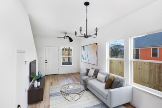 2654 Dignowity Ave in San Antonio, TX - Building Photo - Building Photo