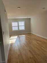 849 Rebecca Pl in Elizabeth, NJ - Building Photo - Building Photo