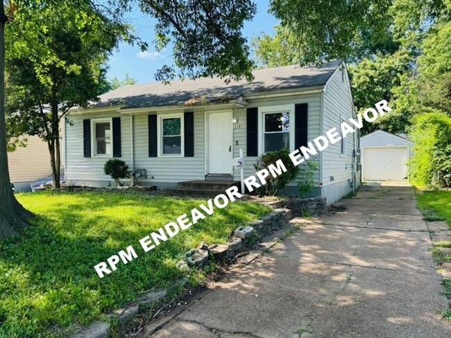 334 Lancashire Rd in St. Louis, MO - Building Photo - Building Photo