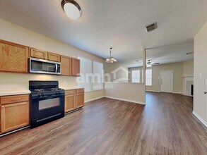 19314 Yaupon Creek Dr in Cypress, TX - Building Photo - Building Photo