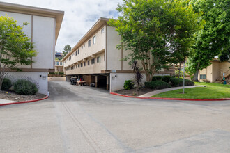 Point Loma Tennis Club in San Diego, CA - Building Photo - Building Photo