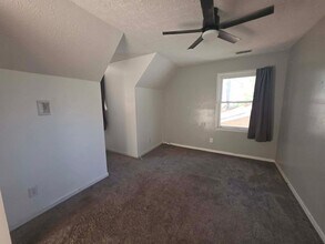 5700 Nassau Dr in Fayetteville, NC - Building Photo - Building Photo