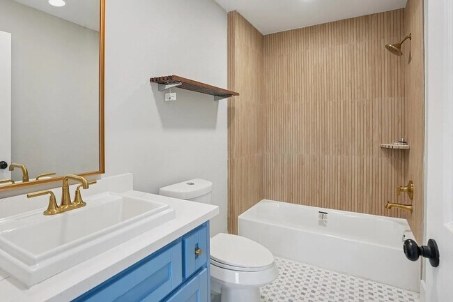 1410 Elliott St, Unit B in Houston, TX - Building Photo - Building Photo