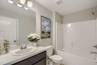2102 Cleveland Ln S in Cambridge, MN - Building Photo - Building Photo